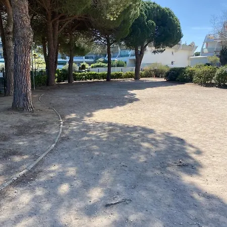 Joli Studio Cabine 2 à 4 Pers, Bord De Mer, Port Camargue, La Croisière * Le Grau-du-Roi